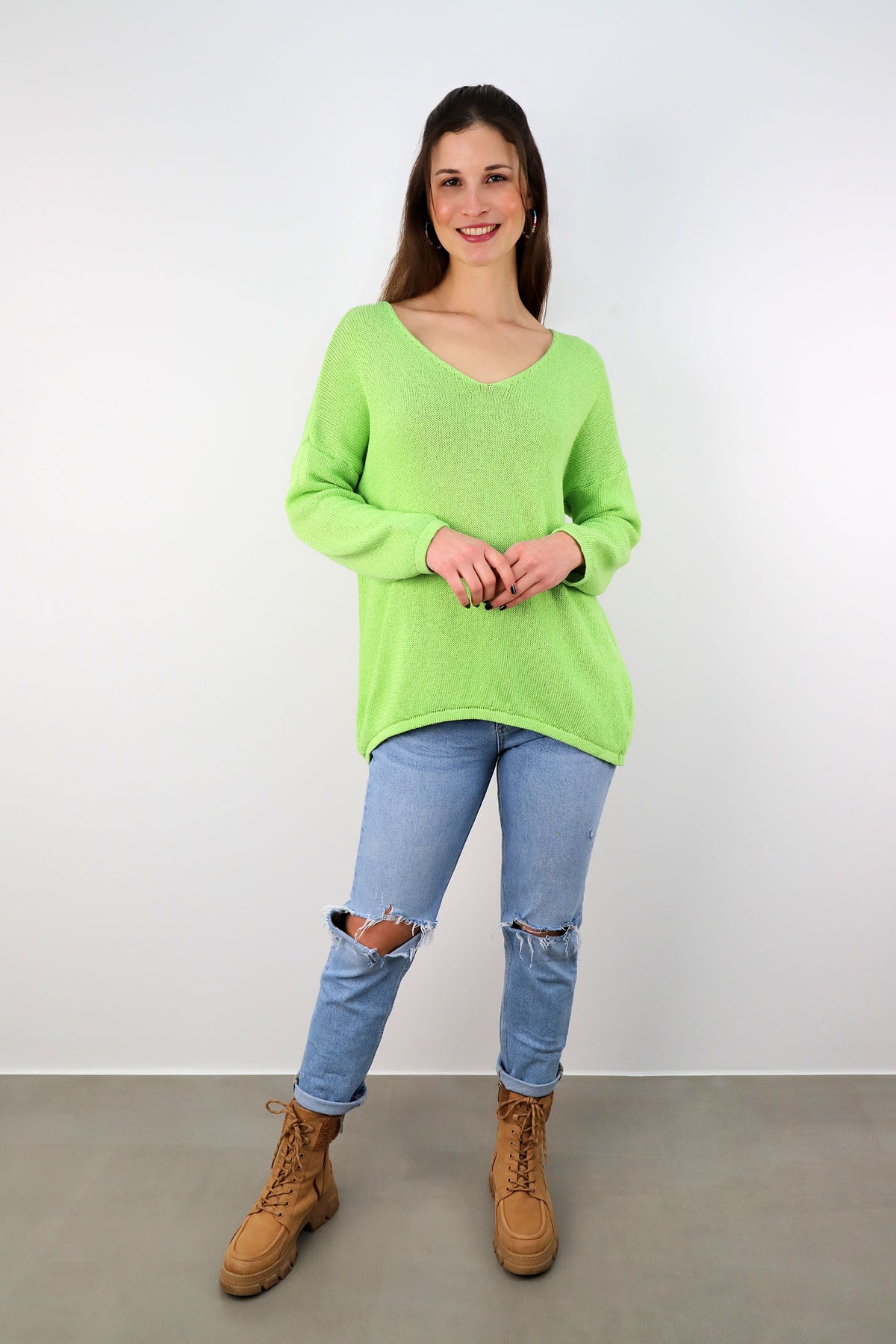 Oversized Pullover mit V-Ausschnitt - Limette