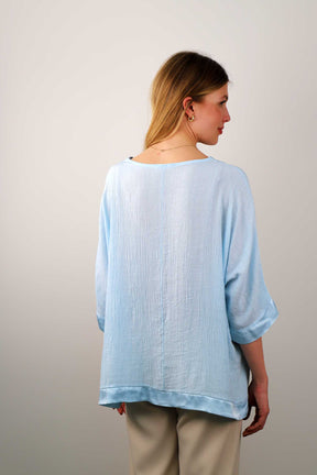 Bluse mit V-Neck- Hellblau