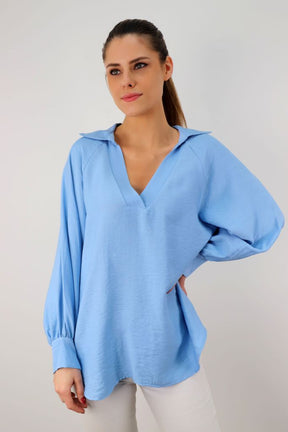 Bluse mit V-Neck und Kragen - Hellblau