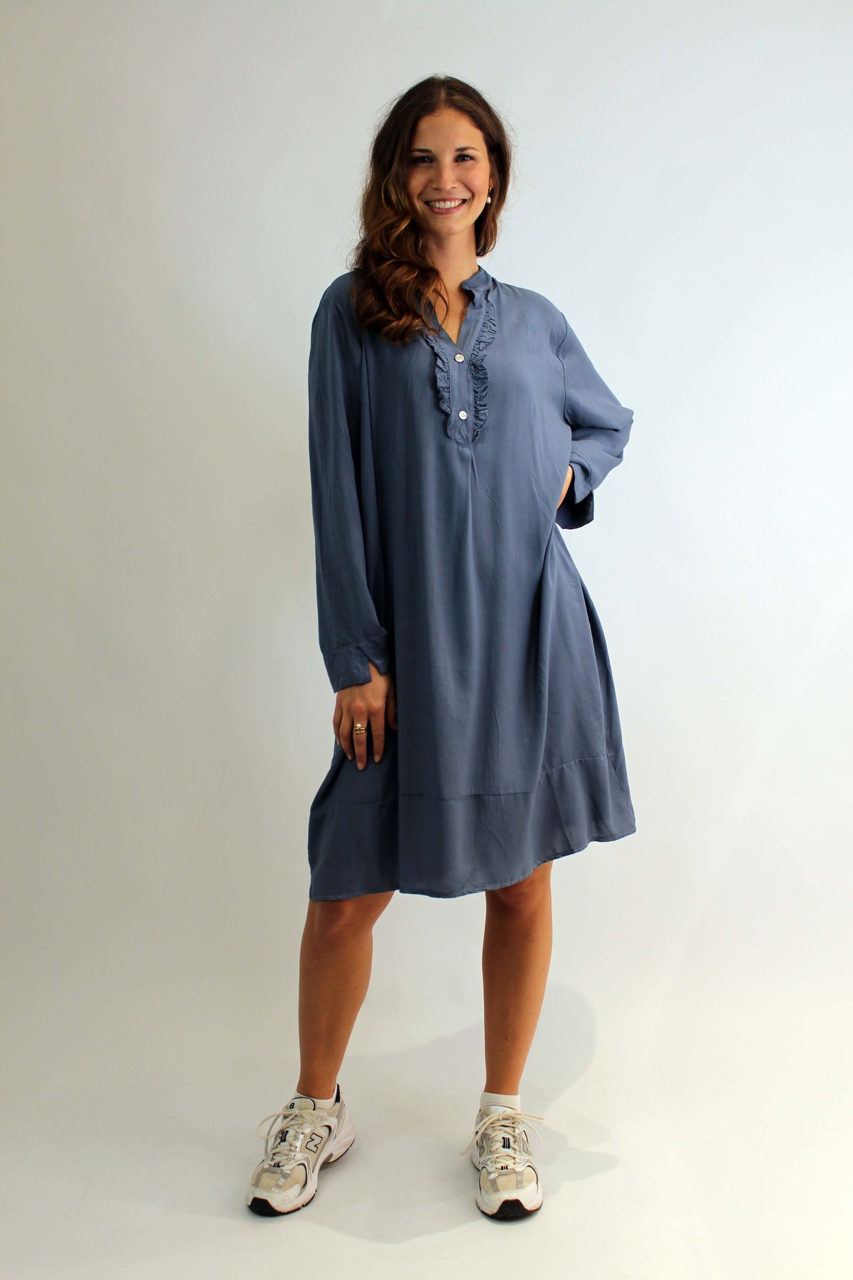 Kleid mit Rüschen - Blau